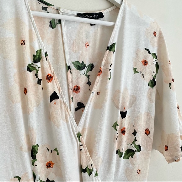 Floral Romper - Picture 2 of 5